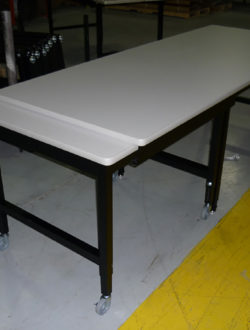Pull Out Table